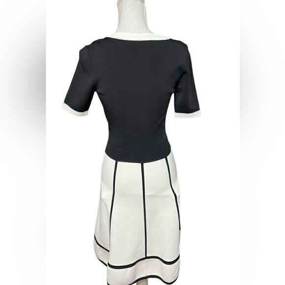 Kimora Lee Simmons Black White Pointelle Knit Sweater Dress - Picture 4 of 7